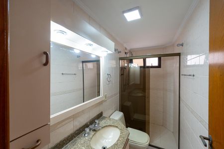 Apartamento à venda com 156m², 4 quartos e 2 vagas Apartamento à venda com 156m², 4 quartos e 2 vagasBanheiro da Suíte 2