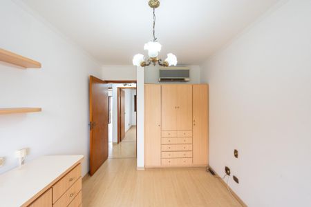 Apartamento à venda com 156m², 4 quartos e 2 vagas Apartamento à venda com 156m², 4 quartos e 2 vagasQuarto 3