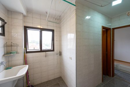 Apartamento à venda com 156m², 4 quartos e 2 vagas Apartamento à venda com 156m², 4 quartos e 2 vagasLavanderia