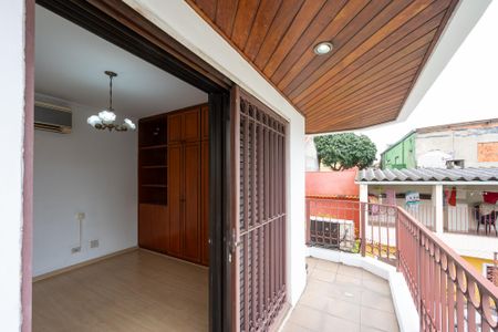 Apartamento à venda com 156m², 4 quartos e 2 vagas Apartamento à venda com 156m², 4 quartos e 2 vagasSuíte 2