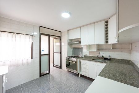 Apartamento à venda com 156m², 4 quartos e 2 vagas Apartamento à venda com 156m², 4 quartos e 2 vagasCozinha