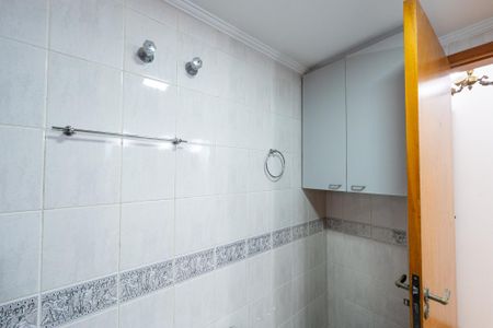 Apartamento à venda com 156m², 4 quartos e 2 vagas Apartamento à venda com 156m², 4 quartos e 2 vagasBanheiro da Suíte 1