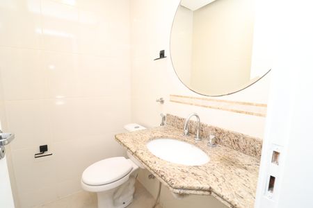 Casa de condomínio à venda com 101m², 3 quartos e 2 vagasLavabo