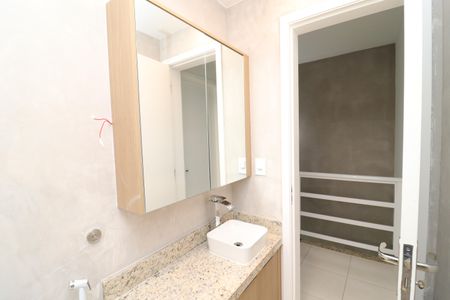 Casa de condomínio à venda com 101m², 3 quartos e 2 vagasBanheiro Social