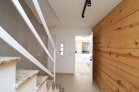 Casa de condomínio à venda com 101m², 3 quartos e 2 vagasSala