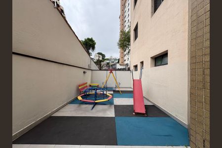 Apartamento à venda com 96m², 3 quartos e 2 vagas Apartamento à venda com 96m², 3 quartos e 2 vagasÁrea comum - Playground
