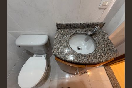 Apartamento à venda com 96m², 3 quartos e 2 vagas Apartamento à venda com 96m², 3 quartos e 2 vagasLavabo