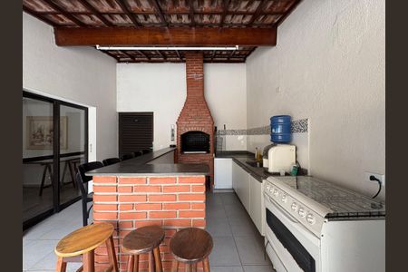 Apartamento à venda com 96m², 3 quartos e 2 vagas Apartamento à venda com 96m², 3 quartos e 2 vagasÁrea comum - Churrasqueira
