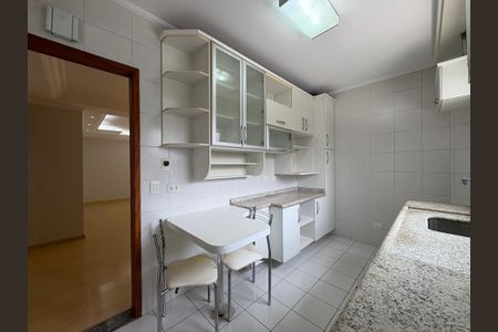 Apartamento à venda com 96m², 3 quartos e 2 vagas Apartamento à venda com 96m², 3 quartos e 2 vagasCozinha