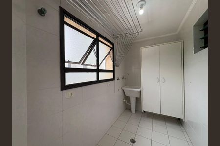 Apartamento à venda com 96m², 3 quartos e 2 vagas Apartamento à venda com 96m², 3 quartos e 2 vagasÁrea de Serviço
