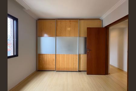 Apartamento à venda com 96m², 3 quartos e 2 vagas Apartamento à venda com 96m², 3 quartos e 2 vagasSuíte 2
