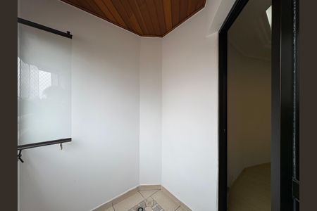 Apartamento à venda com 96m², 3 quartos e 2 vagas Apartamento à venda com 96m², 3 quartos e 2 vagasSacada