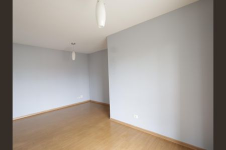 Apartamento para alugar com 68m², 2 quartos e 2 vagasSala