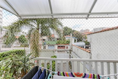 Casa de condomínio à venda com 167m², 3 quartos e 2 vagas Casa de condomínio à venda com 167m², 3 quartos e 2 vagasVaranda