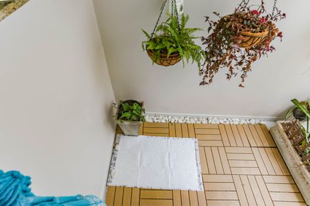 Casa de condomínio à venda com 167m², 3 quartos e 2 vagas Casa de condomínio à venda com 167m², 3 quartos e 2 vagasVaranda