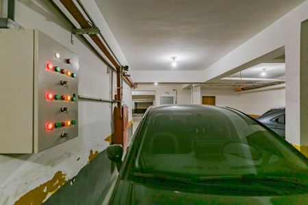 Casa de condomínio à venda com 167m², 3 quartos e 2 vagas Casa de condomínio à venda com 167m², 3 quartos e 2 vagasGaragem