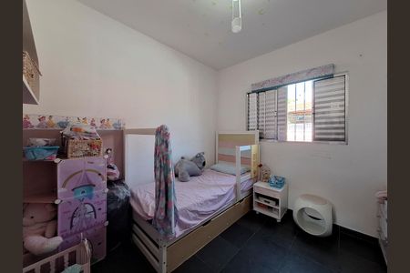 Casa à venda com 140m², 3 quartos e 2 vagasQuarto 2