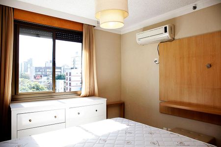 Suíte de apartamento para alugar com 1 quarto, 45m² em Rio Branco, Porto Alegre