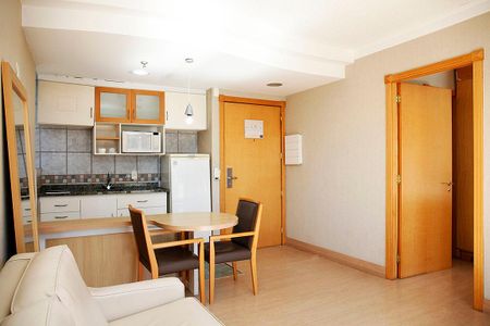 Sala de apartamento para alugar com 1 quarto, 45m² em Rio Branco, Porto Alegre