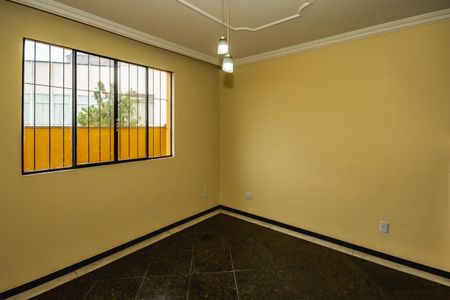 Casa à venda com 220m², 4 quartos e 2 vagasSala 2