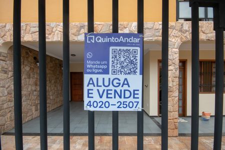 Casa à venda com 220m², 4 quartos e 2 vagasPlaca