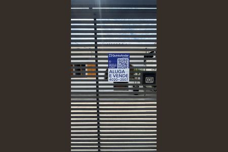 Casa à venda com 85m², 2 quartos e 1 vaga Casa à venda com 85m², 2 quartos e 1 vagaFachada