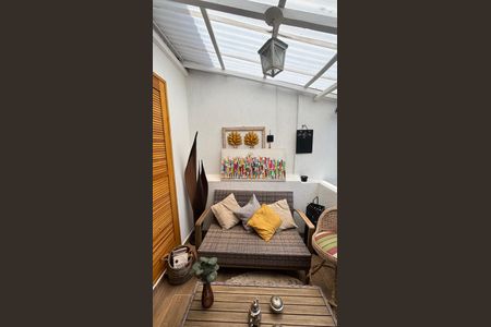 Casa à venda com 85m², 2 quartos e 1 vaga Casa à venda com 85m², 2 quartos e 1 vagaVaranda do Quarto 1