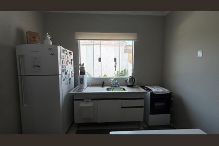 Casa à venda com 85m², 2 quartos e 1 vaga Casa à venda com 85m², 2 quartos e 1 vagaCozinha