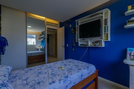 Casa de condomínio à venda com 213m², 4 quartos e 3 vagasQuarto