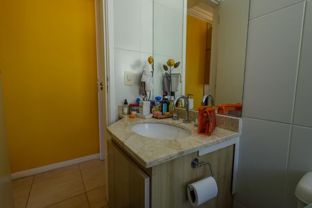 Casa de condomínio à venda com 213m², 4 quartos e 3 vagasBanheiro da Suíte 2