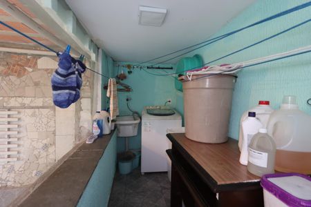 Casa à venda com 154m², 3 quartos e 1 vagaÁrea de Serviço