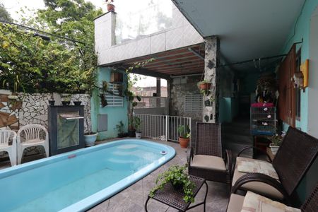 Casa à venda com 154m², 3 quartos e 1 vagaÁrea comum - Piscina