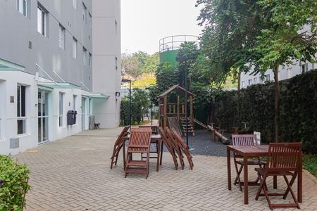 Apartamento para alugar com 33m², 1 quarto e sem vaga Apartamento para alugar com 33m², 1 quarto e sem vagaÁrea comum - Playground