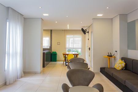 Apartamento para alugar com 33m², 1 quarto e sem vaga Apartamento para alugar com 33m², 1 quarto e sem vagaÁrea comum - Salão de festas