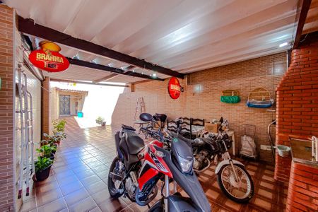 Casa à venda com 154m², 4 quartos e sem vagaÁrea externa