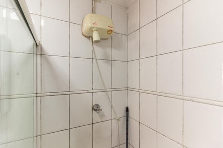 Banheiro de kitnet/studio à venda com 1 quarto, 33m² em Vila Buarque, São Paulo
