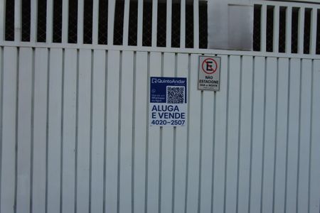 Casa à venda com 140m², 2 quartos e 2 vagasPlaquinha