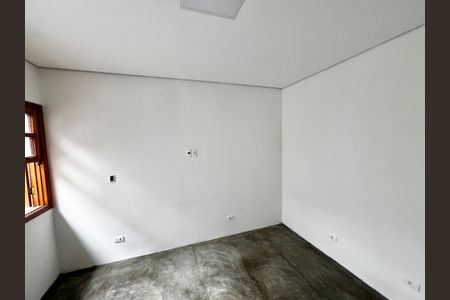 Casa à venda com 250m², 4 quartos e sem vaga Casa à venda com 250m², 4 quartos e sem vagaEdícula