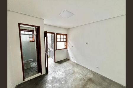 Casa à venda com 250m², 4 quartos e sem vaga Casa à venda com 250m², 4 quartos e sem vagaEdícula