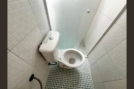 Casa à venda com 250m², 4 quartos e sem vaga Casa à venda com 250m², 4 quartos e sem vagaEdícula Banheiro