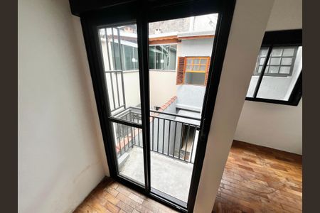 Casa à venda com 250m², 4 quartos e sem vaga Casa à venda com 250m², 4 quartos e sem vagaVaranda do Quarto 1