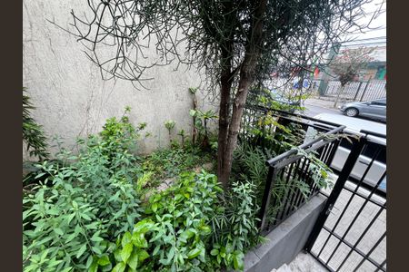 Casa à venda com 250m², 4 quartos e sem vaga Casa à venda com 250m², 4 quartos e sem vagaJardim