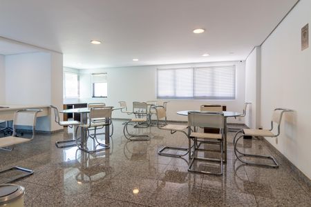 Apartamento à venda com 55m², 2 quartos e 1 vaga Apartamento à venda com 55m², 2 quartos e 1 vagaÁrea comum - Salão de festas