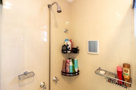 Apartamento à venda com 55m², 2 quartos e 1 vaga Apartamento à venda com 55m², 2 quartos e 1 vagaBanheiro