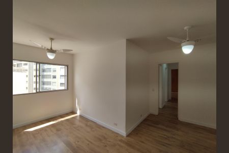 Apartamento para alugar com 80m², 3 quartos e 1 vaga Apartamento para alugar com 80m², 3 quartos e 1 vagaSala