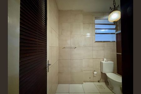 Apartamento à venda com 110m², 3 quartos e 1 vaga Apartamento à venda com 110m², 3 quartos e 1 vagaBanheiro social