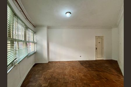 Apartamento à venda com 110m², 3 quartos e 1 vaga Apartamento à venda com 110m², 3 quartos e 1 vagaSala