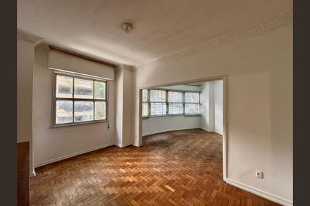 Apartamento à venda com 110m², 3 quartos e 1 vaga Apartamento à venda com 110m², 3 quartos e 1 vagaSala