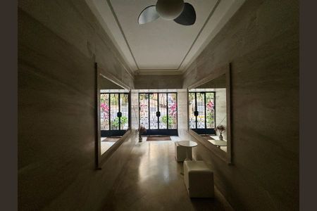 Apartamento à venda com 110m², 3 quartos e 1 vaga Apartamento à venda com 110m², 3 quartos e 1 vagaFachada e Portaria