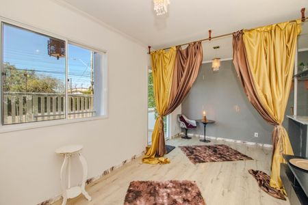 Sala de apartamento para alugar com 2 quartos, 140m² em Humaitá, Porto Alegre